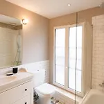 Luxury Flat Louvres 6 Guests Appartement Parijs