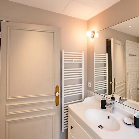 Luxury Flat Louvres 6 Guests Apartament