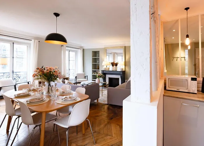 Luxury Flat Louvres 6 Guests شقة